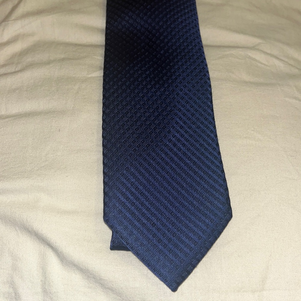 Perry Ellis Navy tie